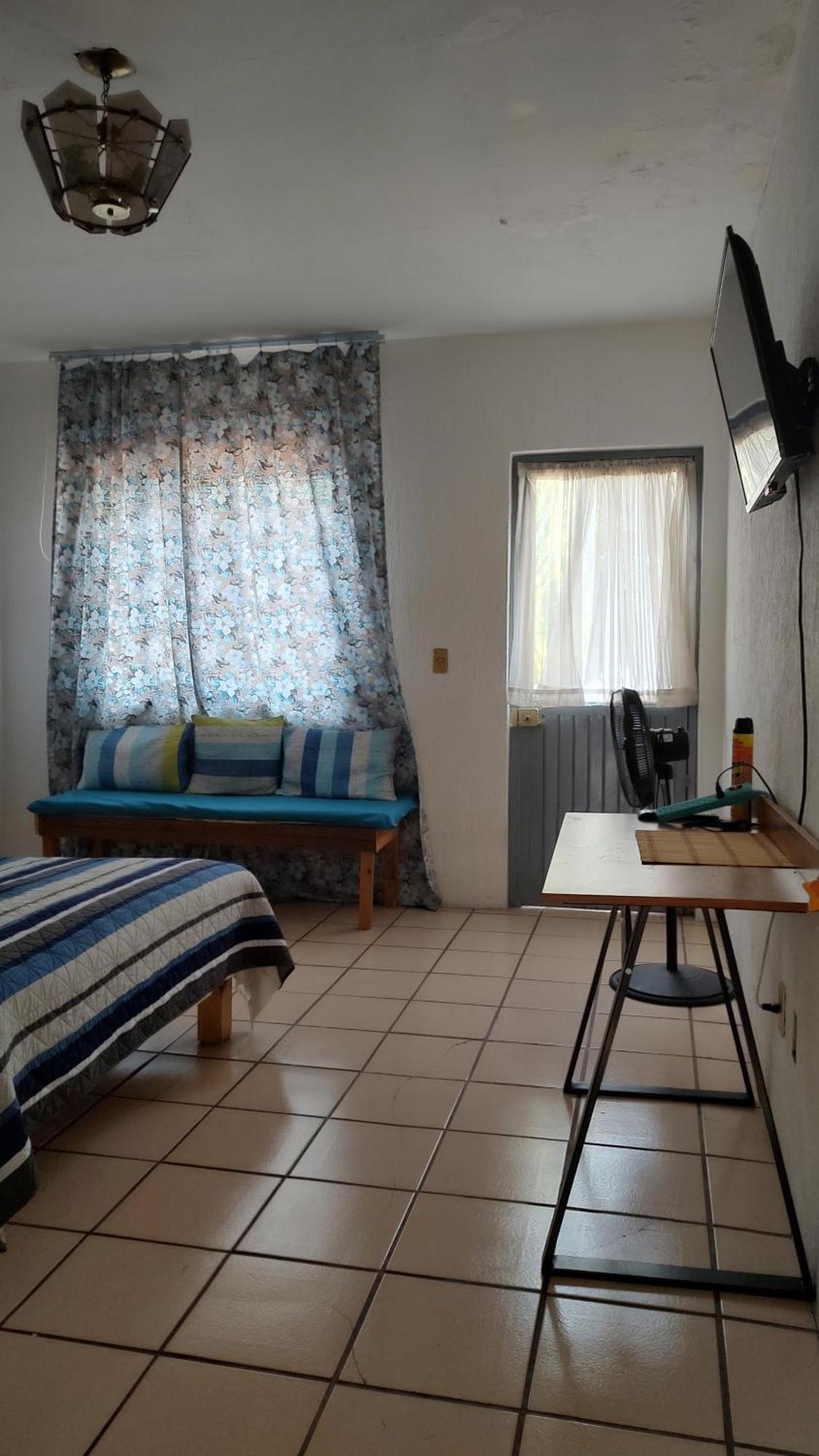 Habitacion Privada En Casa De Huespedes 瓜达拉哈拉 外观 照片